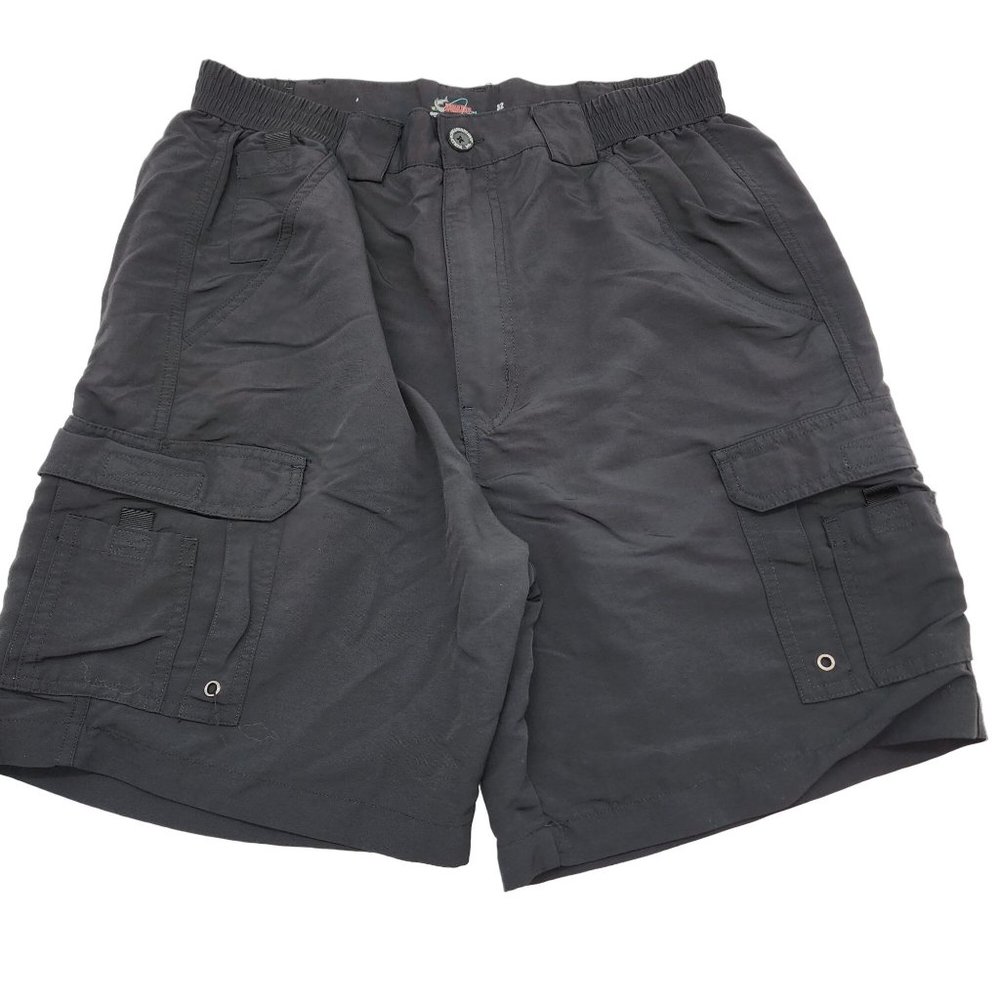 Wide World Sportsman Nylon cargo shorts Mens size 32